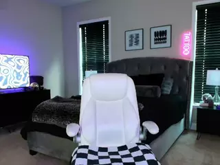 TattedQueen's Live Sex Cam Show