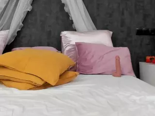 Evellynereys's Live Sex Cam Show