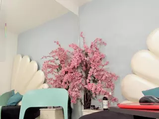 Maya-Graham's Live Sex Cam Show
