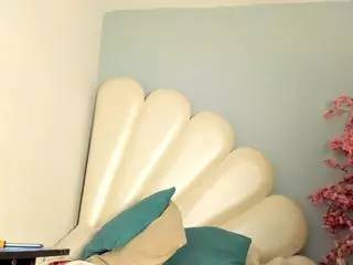 Maya-Graham's Live Sex Cam Show