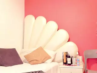 Maya-Graham's Live Sex Cam Show