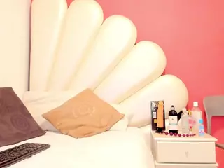 Maya-Graham's Live Sex Cam Show