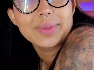 aly-texas's Live Sex Cam Show