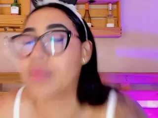 aly-texas's Live Sex Cam Show