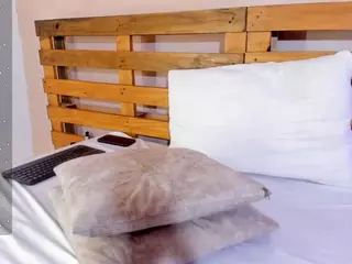 aly-texas's Live Sex Cam Show