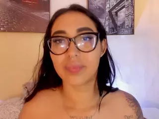 aly-texas's Live Sex Cam Show