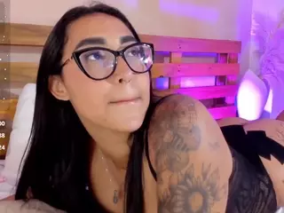 aly-texas's Live Sex Cam Show