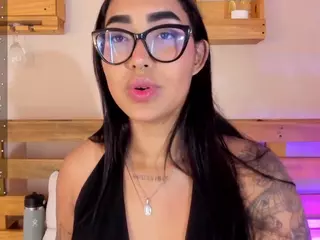 aly-texas's Live Sex Cam Show