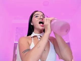 Antonella-Grayy's Live Sex Cam Show