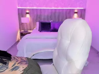 Antonella-Grayy's Live Sex Cam Show