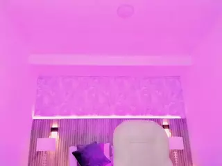 Antonella-Grayy's Live Sex Cam Show