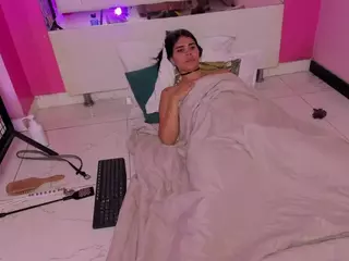 EmilyBelton's Live Sex Cam Show