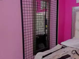 EmilyBelton's Live Sex Cam Show