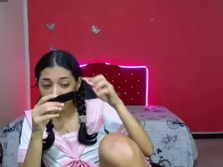 inocent-moon's Live Sex Cam Show
