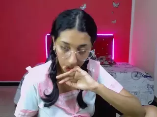 inocent-moon's Live Sex Cam Show