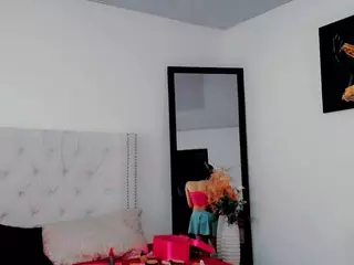 maria-camilaa's Live Sex Cam Show