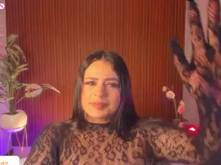emyli's Live Sex Cam Show