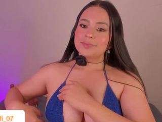Live cam show with emyli