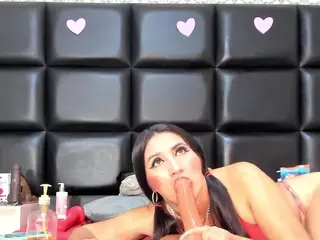 Maturedoly-1's Live Sex Cam Show