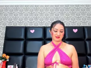 Maturedoly-1's Live Sex Cam Show