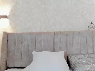 Mia's Live Sex Cam Show