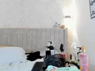 Mia's Live Sex Cam Show