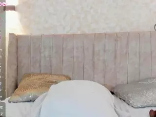 Mia's Live Sex Cam Show