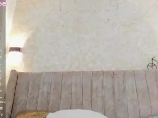 Mia's Live Sex Cam Show