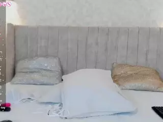 Mia's Live Sex Cam Show
