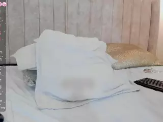 Mia's Live Sex Cam Show