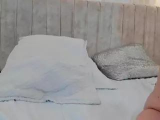 Mia's Live Sex Cam Show