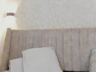 Mia's Live Sex Cam Show