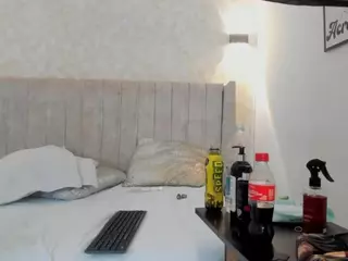 Mia's Live Sex Cam Show