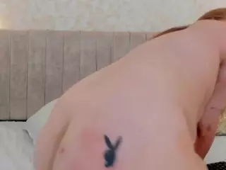 Mia's Live Sex Cam Show