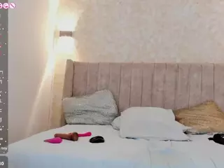 Mia's Live Sex Cam Show