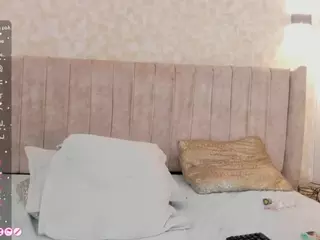 Mia's Live Sex Cam Show