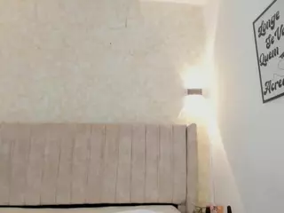 Mia's Live Sex Cam Show