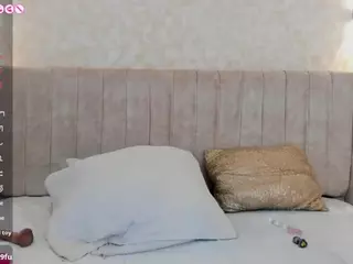 Mia's Live Sex Cam Show