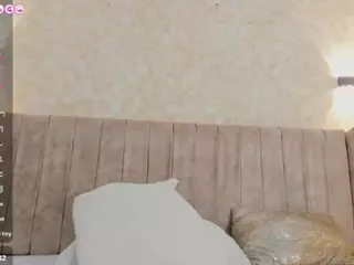 Mia's Live Sex Cam Show