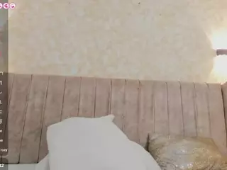 Mia's Live Sex Cam Show