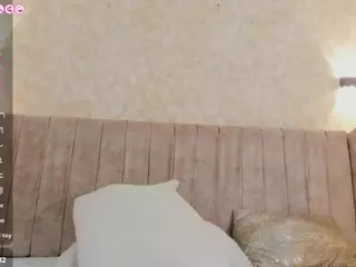 Mia's Live Sex Cam Show