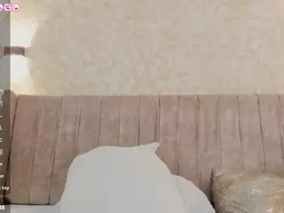 Mia's Live Sex Cam Show