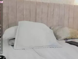 Mia's Live Sex Cam Show