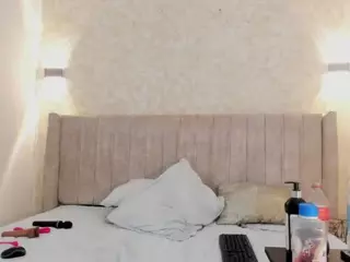 Mia's Live Sex Cam Show