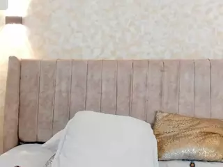 Mia's Live Sex Cam Show