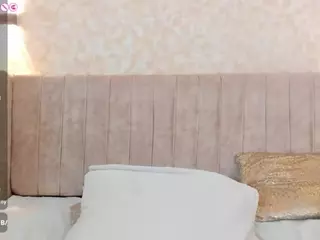 Mia's Live Sex Cam Show