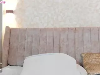 Mia's Live Sex Cam Show