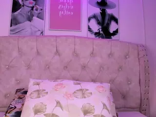 NaomiKross's Live Sex Cam Show