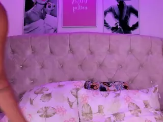 NaomiKross's Live Sex Cam Show