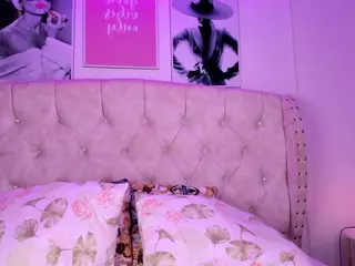 NaomiKross's Live Sex Cam Show